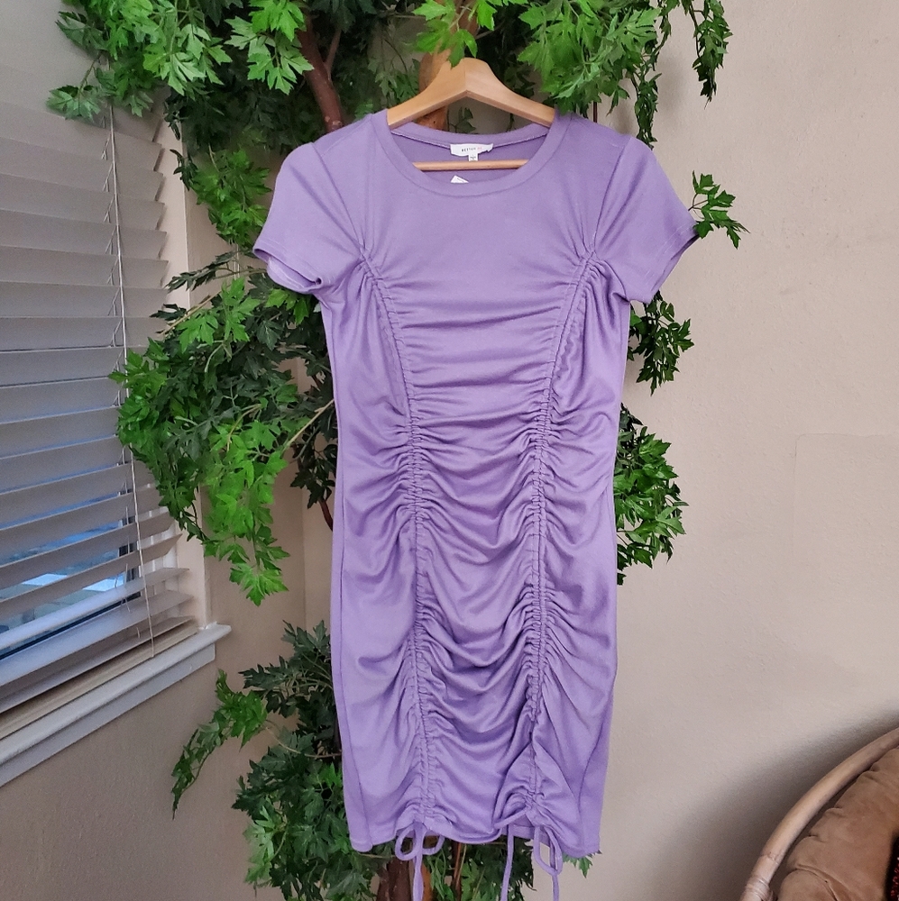 PRETTY LAVENDER SCRUNCH DRESS